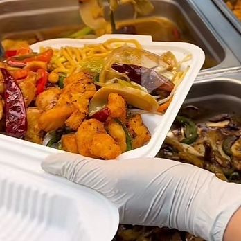 Habibiz - Chow mein, spicy fish - Halal Near Me - San Jose, California Habibiz - Chow mein, spicy fish - Halal Near Me - San Jose, California