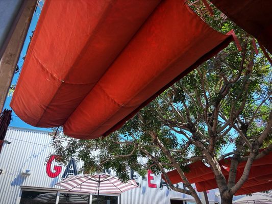 Garage-East by null