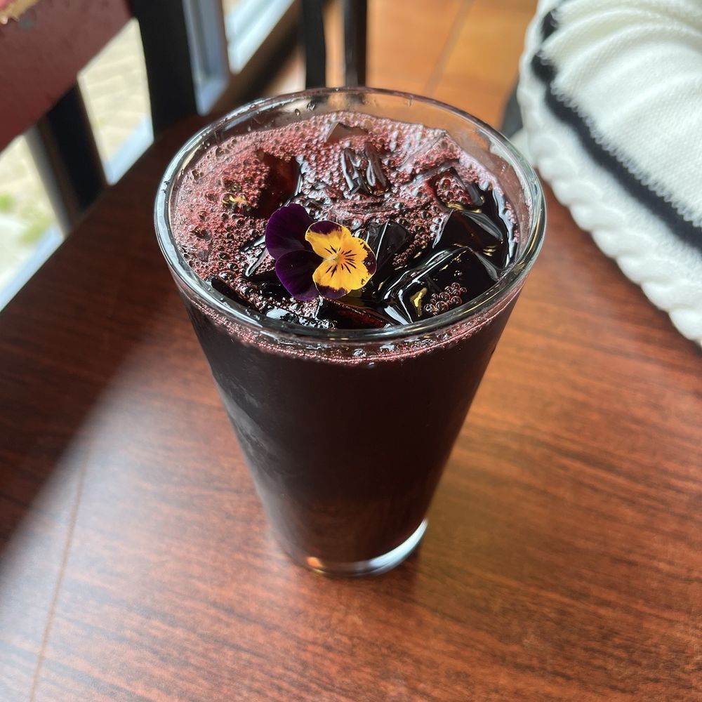 Wahpepah’s Kitchen - Iced Hibiscus tea - Salad Near Me - Oakland, California Wahpepah’s Kitchen - Iced Hibiscus tea - Salad Near Me - Oakland, California