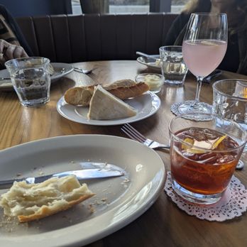 Cassis - French Near Me - Milwaukee, Wisconsin
