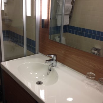 Scandic Grand Marina - Scandic Grand Marina Bathroom - Hotels Near Me - Helsinki, 18