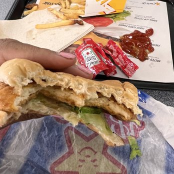 Carl's Jr - Spicy Chicken Sandwich Combo - Fast Food Near Me - Henderson, Nevada