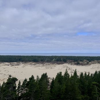 Oregon Dunes Overlook and Day Use Area - Hiking Near Me - Gardiner, Oregon