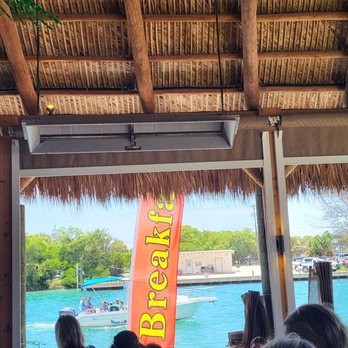 Pop's Sunset Grill - Patio - Seafood Near Me - Nokomis, Florida