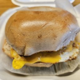 Breakfast sandwich on plain bagel