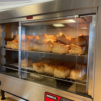 Au Coeur De Paris - Hot pate chaud - Bakeries Near Me - Westminster, California Au Coeur De Paris - Hot pate chaud - Bakeries Near Me - Westminster, California