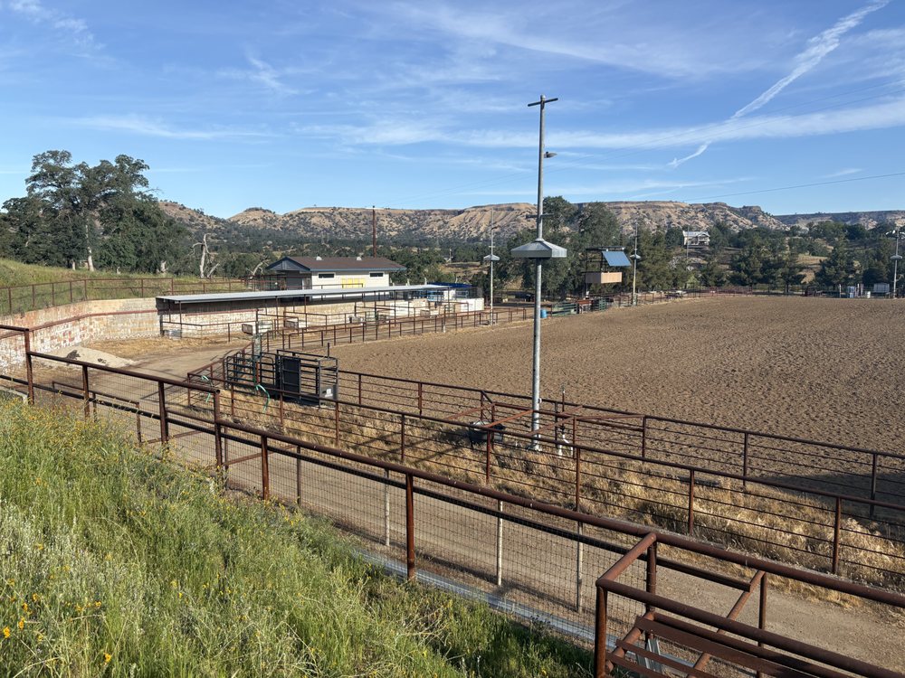 Rusty Spur Arena Logo