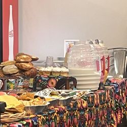 Taqueria El Molcajete - Mexican Bread, cupcakes, tostadas, Fruits, Beverages