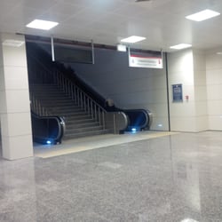 Yenikapı İstasyonu - Aksaray cadde cikisi