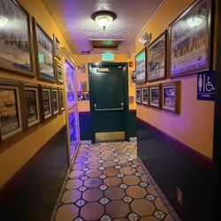 El Novillero - Hall to the restroom.