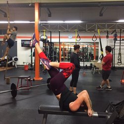 Sofia De La Vega - Core work with a client.