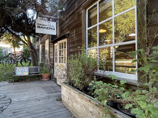 Garden Bakery by null