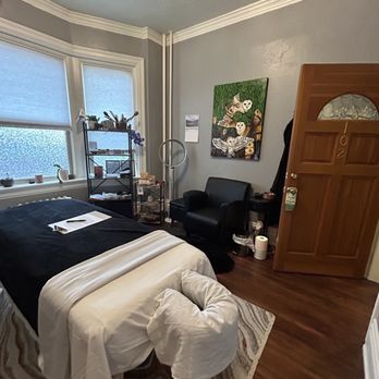 Willow Rose - Studio space - Massage Therapy Near Me - Denver, Colorado Willow Rose - Studio space - Massage Therapy Near Me - Denver, Colorado