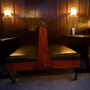 Cole's French Dip - Booths - Bars Near Me - Los Angeles, California Cole's French Dip - Booths - Bars Near Me - Los Angeles, California