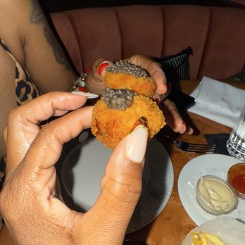 Maple & Ash - Steakhouses Near Me - Miami, Florida