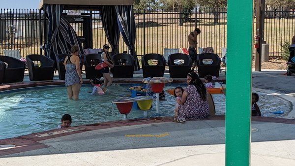 chapoteo-water-park-13-photos-1225-giles-rd-el-paso-texas-water