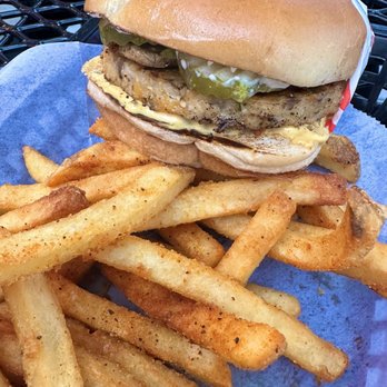 Elite Experience: Killer Burger - Fun guy with veggie patty - Yelp Events Near Me - Houston, Texas