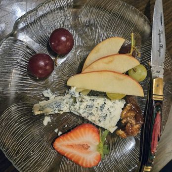 Glendora Continental - Excellent Blue Cheese pre dessert, fruit medley - Lounges Near Me - Glendora, California Glendora Continental - Excellent Blue Cheese pre dessert, fruit medley - Lounges Near Me - Glendora, California