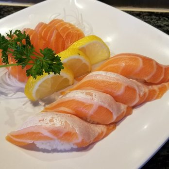 Sushi Kara - Salmon and Scottish Salmon. (Highly recommend the Scottish Salmon, it's one of my favorite) - Asian Fusion Near Me - Long Beach, California
