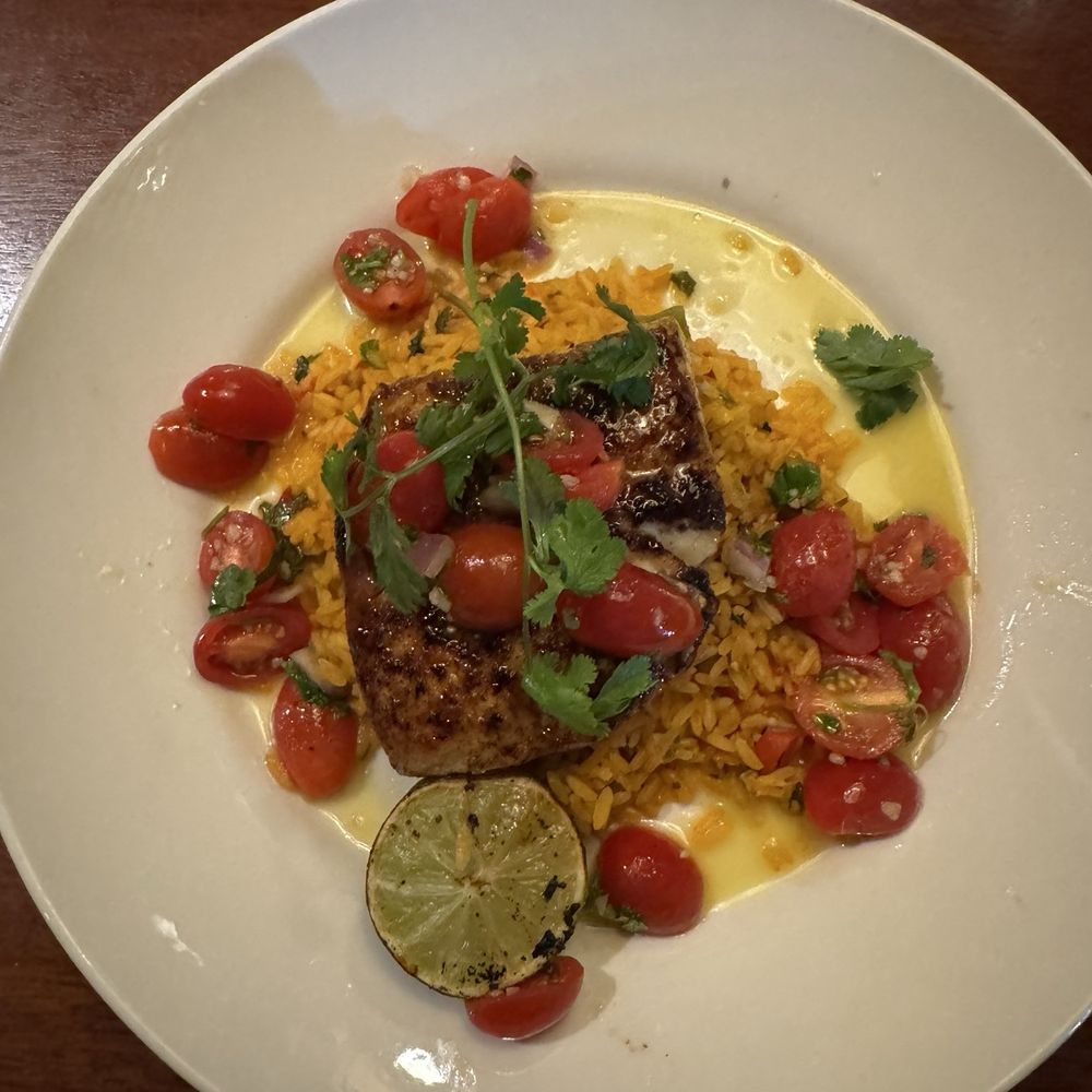 Bahama Breeze - Jerk Mahi Mahi and yellow rice - Caribbean Near Me - Duluth, Georgia