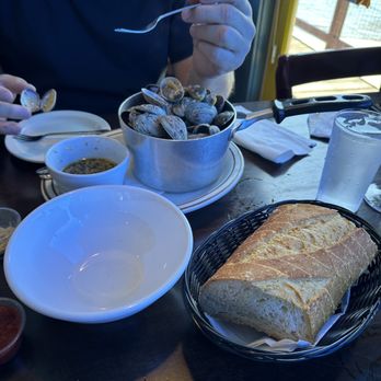 Barbara's Fishtrap - steamed clams   sooo good. - Seafood Near Me - Half Moon Bay, California