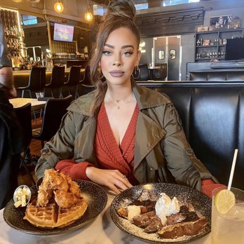 Tavern On Main - * Brunch Menu: Fried Chicken and Waffle + Salted Caramel French Toast - New American Near Me - Springfield, Oregon Tavern On Main - * Brunch Menu: Fried Chicken and Waffle + Salted Caramel French Toast - New American Near Me - Springfield, Oregon
