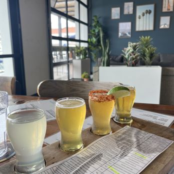 Golden Road Brewing - Beer Flight - Tried the Citrus Seltzer, Street Cart, Mango Cart LA style, and ride on 5 hop. - New American Near Me - Huntington Beach, California Golden Road Brewing - Beer Flight - Tried the Citrus Seltzer, Street Cart, Mango Cart LA style, and ride on 5 hop. - New American Near Me - Huntington Beach, California