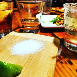Hand crafted cocktails, tender calamari, AMAZING pork pot stockers with teriyaki glaze, flat bread pizza. perfectly done.