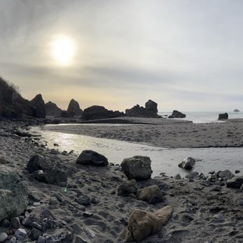 Luffenholtz Beach Park - Hiking Near Me - Trinidad, California