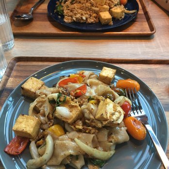 Kin Dee - Thai Near Me - Seattle, Washington
