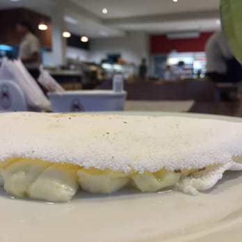 Tia Alice - Tapioca com queijo branco - Bakeries Near Me - Holambra, SP Tia Alice - Tapioca com queijo branco - Bakeries Near Me - Holambra, SP