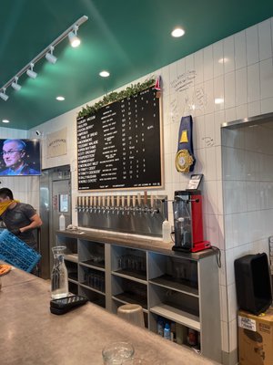 Vector Brewing + Pizza + Coffee by null