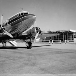 Sunshine Coast Airport - First flight to land at MCY