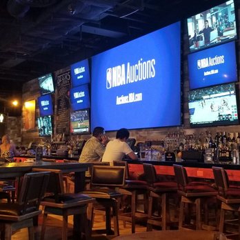 Lucky Strike Honolulu - Huge main screen - Arcades Near Me - Honolulu, Hawaii
