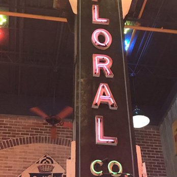 Portillo's Gurnee - I love neon. - Salad Near Me - Gurnee, Illinois