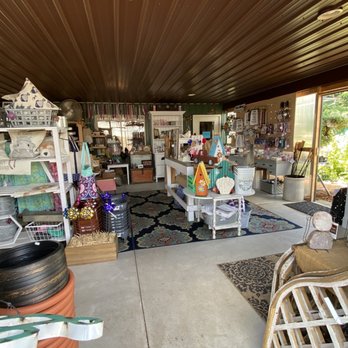 Sticks N Stones Etc - Very nice gift store and fun decorations artsy items - Burgers Near Me - Pierson, Michigan