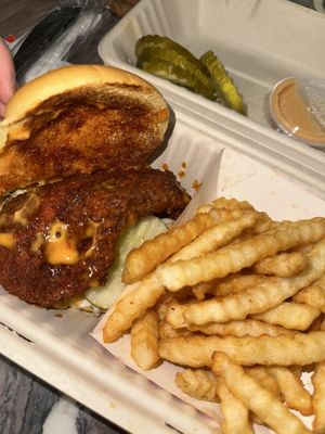 Dave's Hot Chicken by null