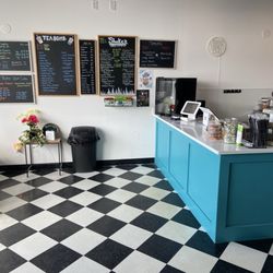 Front counter/menu