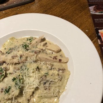 The Old Spaghetti Factory - Chicken Alfredo with mushroom and mascarpone cheese ravioli - Italian Near Me - Banff, Alberta The Old Spaghetti Factory - Chicken Alfredo with mushroom and mascarpone cheese ravioli - Italian Near Me - Banff, Alberta