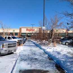 Exterior photo of Hy-Vee - New Hope, Minnesota Exterior photo of Hy-Vee - New Hope, Minnesota