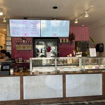 Roselani Scoop Shop - Ice Cream & Frozen Yogurt Near Me - Paia, Hawaii Roselani Scoop Shop - Ice Cream & Frozen Yogurt Near Me - Paia, Hawaii