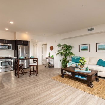 Creekside Apartments - Apartments Near Me - Vista, California Creekside Apartments - Apartments Near Me - Vista, California