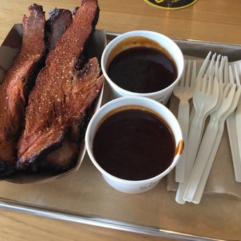 Ray Ray's Hog Pit - Barbeque Near Me - Columbus, Ohio