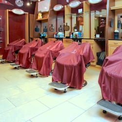 Metro Barber School - Inside the shop.