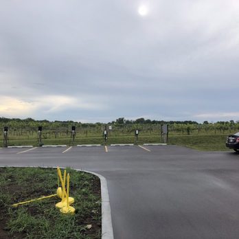 Daniel's Vineyard - Wineries Near Me - McCordsville, Indiana