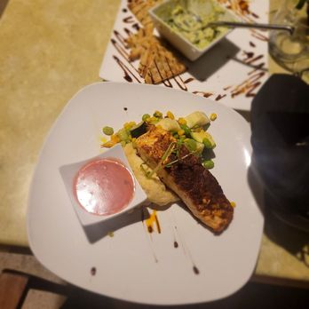 Amber Lantern Restaurant - Atlantic Salmon with Yukon gold mashed potatoes and veggies - Seafood Near Me - Chesapeake, Virginia Amber Lantern Restaurant - Atlantic Salmon with Yukon gold mashed potatoes and veggies - Seafood Near Me - Chesapeake, Virginia