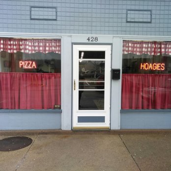 Jake's Pizza - Outside and inside shop - Pizza Near Me - Belle Vernon, Pennsylvania