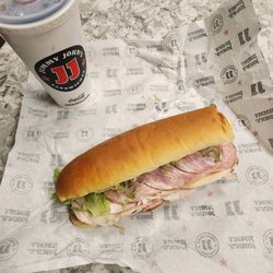 Jimmy Johns Sandwiches - Country Club....very simple...I wish it had more lettuce, tomatoes, and onion. I wish I had asked for pickles