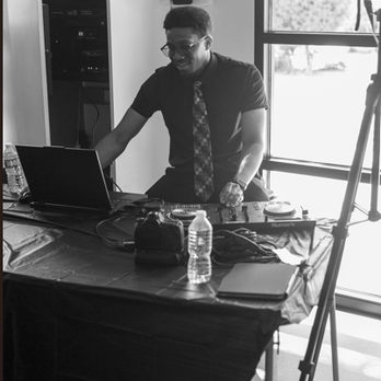 Chíc Artistry Studio - Venues & Event Spaces Near Me - Phoenix, Arizona Chíc Artistry Studio - Venues & Event Spaces Near Me - Phoenix, Arizona