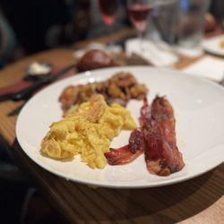 Cooper’s Hawk Winery & Restaurant - Brunch eggs, bacon and potatoes